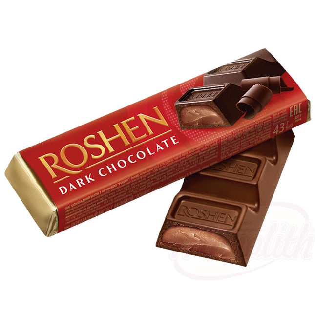 "Batonchik" Dark chocolate bar with cocoa cream. Contains alcohol.